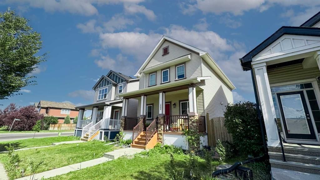 222 Copperpond Boulevard SE, Calgary — photo 2 of 48