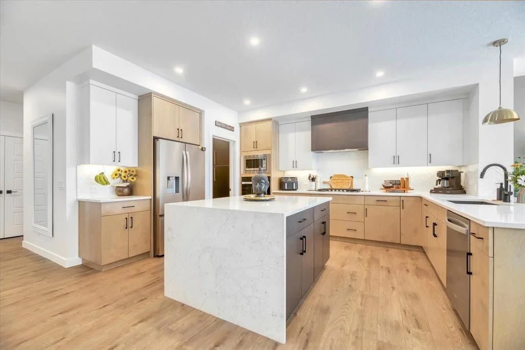 77 Versant Point SW, Calgary — photo 4 of 48