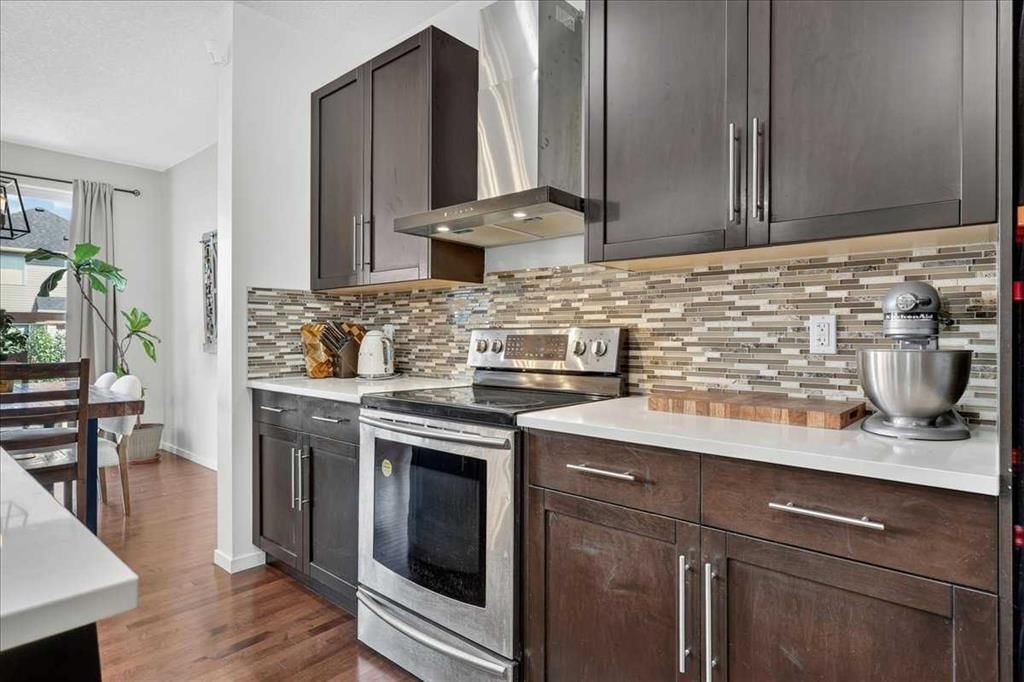 42 Nolancrest Rise NW, Calgary — photo 5 of 50