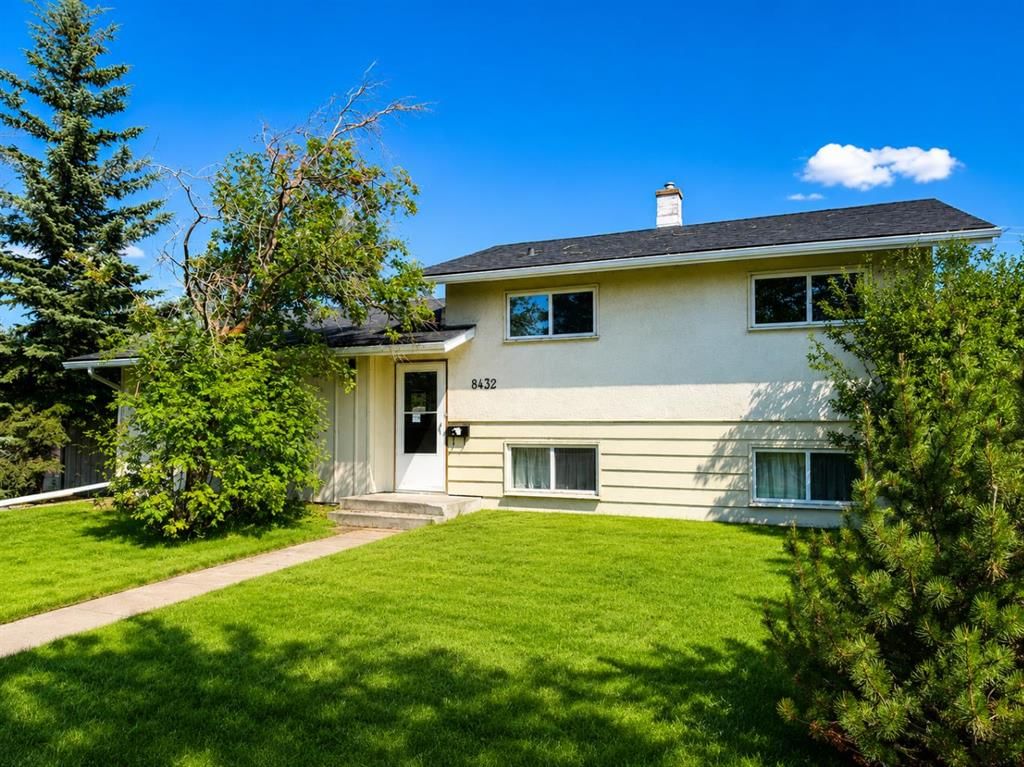 8432 Elbow Drive SW, Calgary — photo 2 of 35