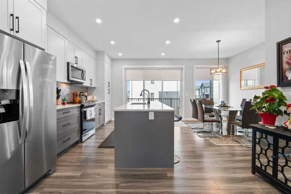 32 Evanscrest Court NW, Calgary — photo 2 of 41
