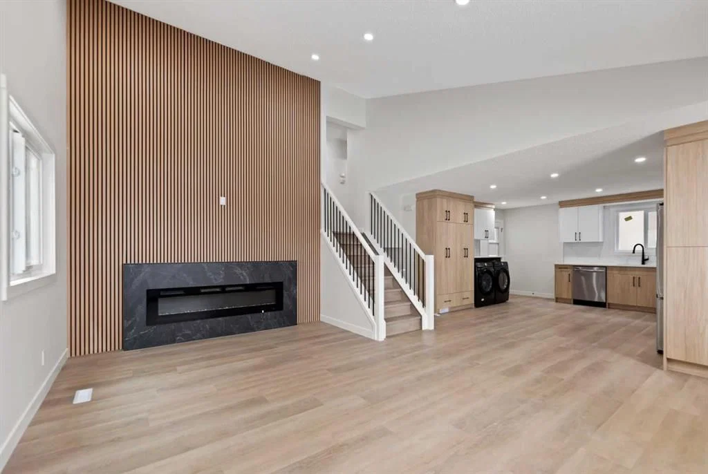 2031 24 Avenue NE, Calgary — main listing photo