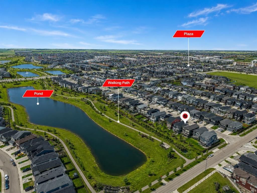 81 Carringvue Manor NW, Calgary — photo 3 of 38