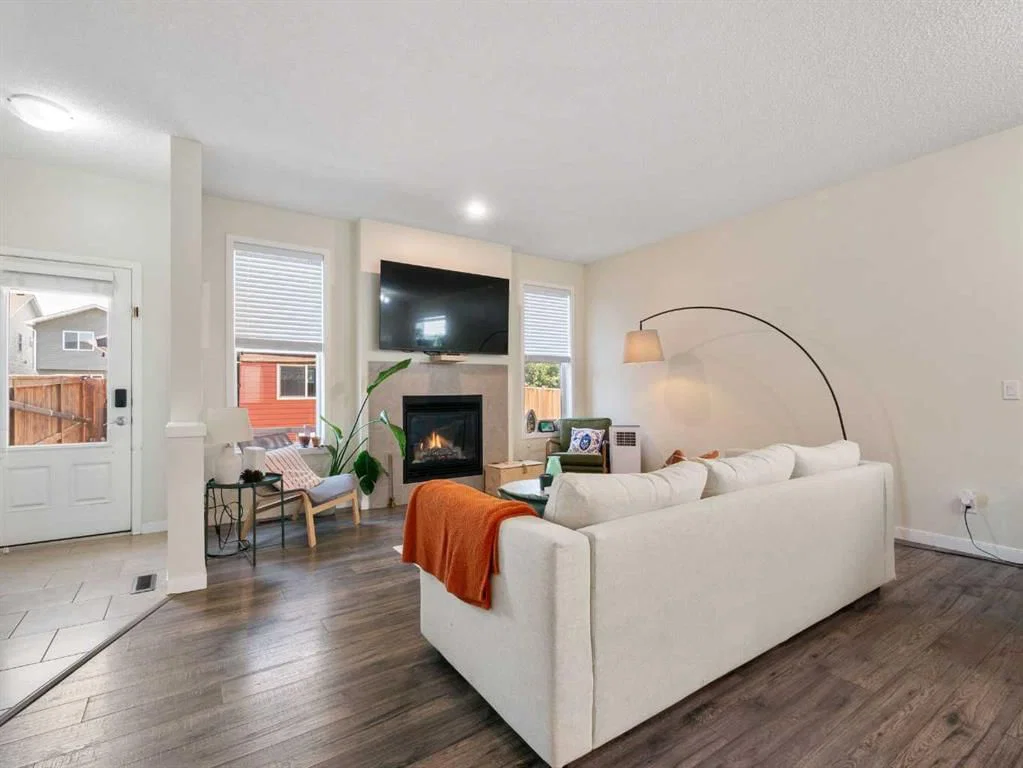 367 Auburn Crest Way SE, Calgary — photo 5 of 38