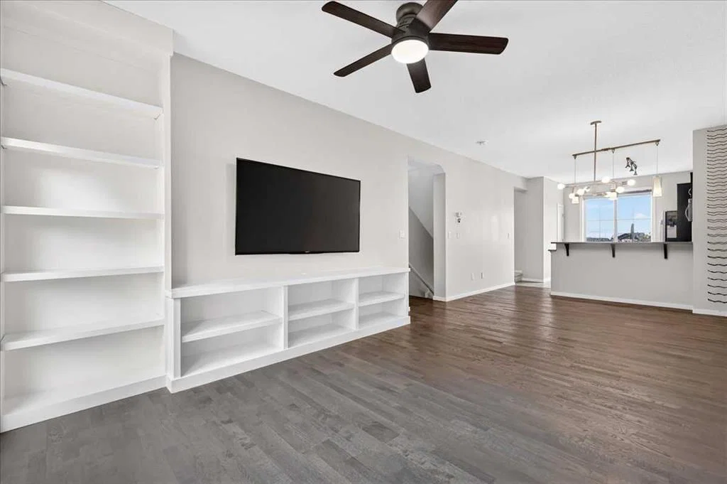 77 Kinlea Way NW, Calgary — photo 4 of 41