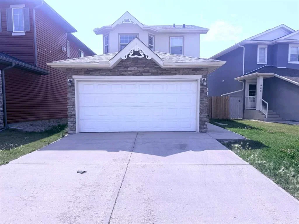 952 Taradale Drive NE, Calgary — photo 2 of 35