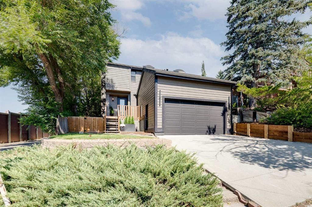 2416 14 Avenue NW, Calgary — main listing photo