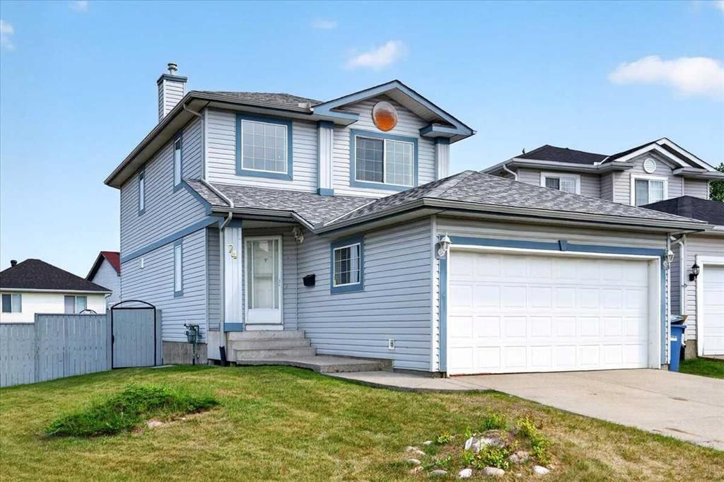 74 Anaheim Gardens NE, Calgary — photo 2 of 50