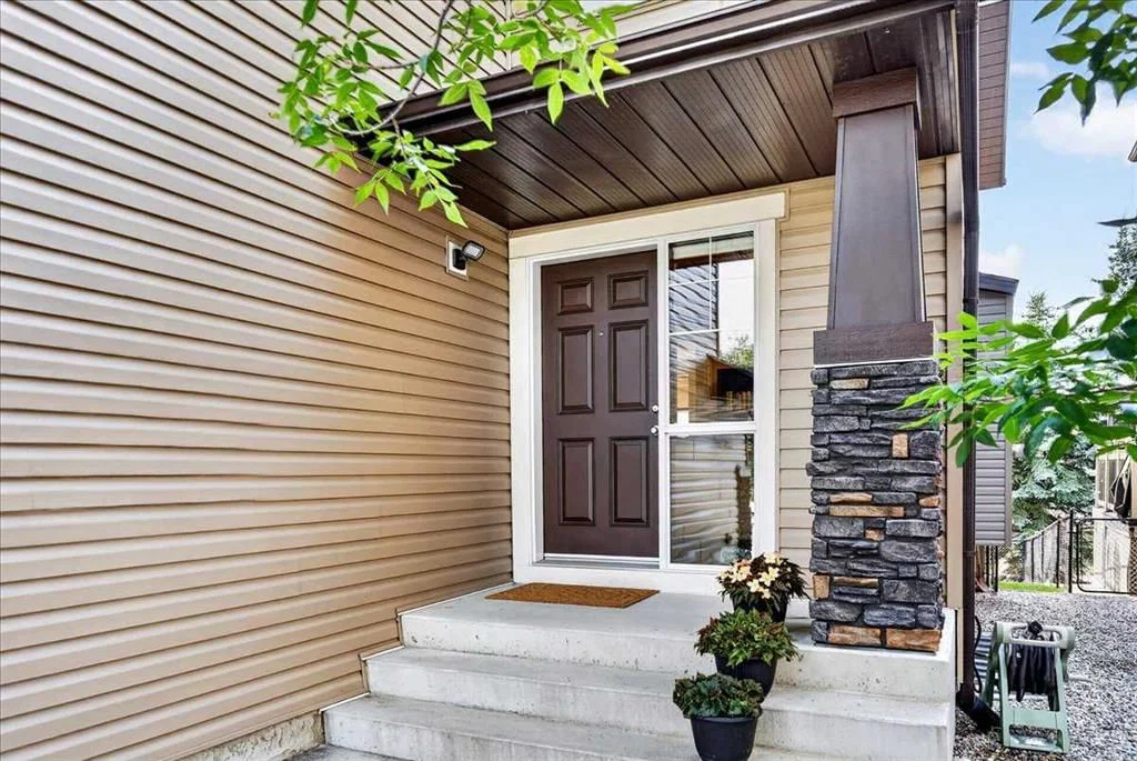 277 Evermeadow Avenue SW, Calgary — photo 4 of 50