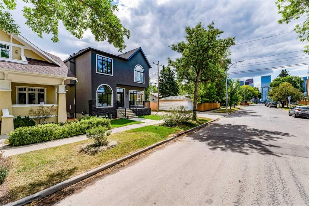 812 1 Street NW, Calgary — main listing photo