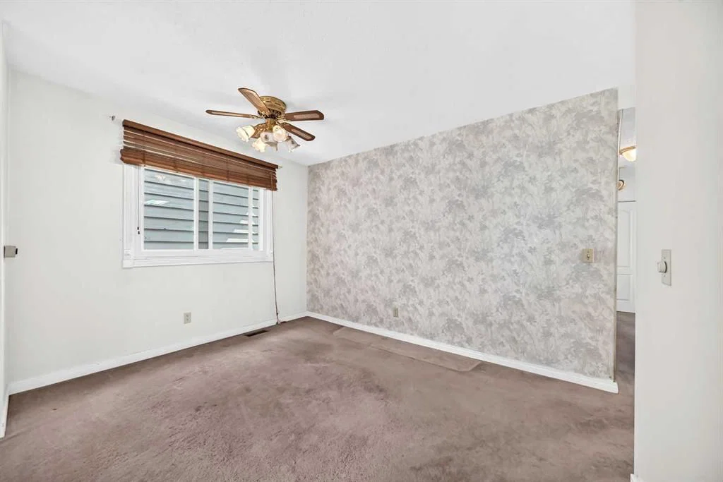 6437 Coach Hill Road SW, Calgary — photo 5 of 48