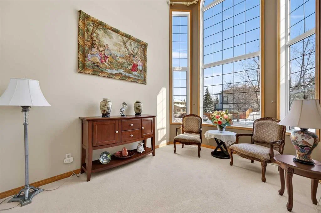 359 Rocky Ridge Drive NW, Calgary — photo 5 of 50