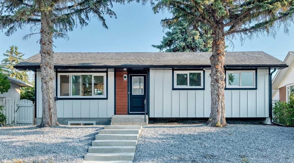 808 Avonlea Place SE, Calgary — main listing photo