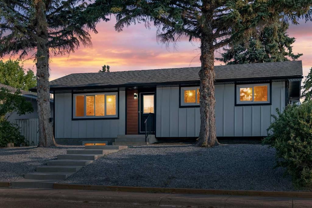 808 Avonlea Place SE, Calgary — photo 4 of 43