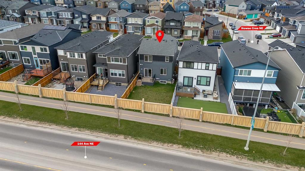 132 Howse Crescent NE, Calgary — photo 4 of 36