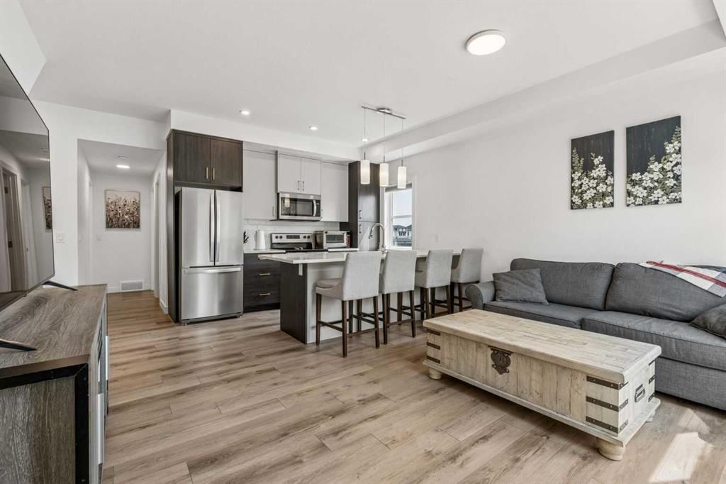 103 Spring Creek Common SW, Calgary — photo 3 of 29