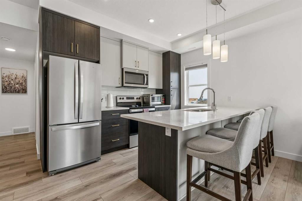 103 Spring Creek Common SW, Calgary — photo 4 of 29