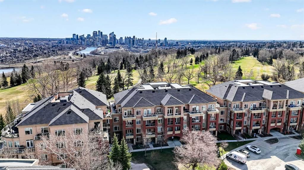 7304, 14 Hemlock Crescent SW, Calgary — main listing photo