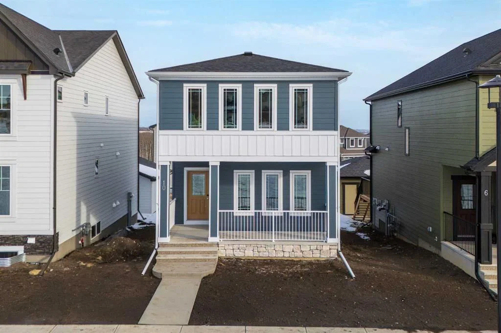 10 Versant Path SW, Calgary — photo 2 of 45