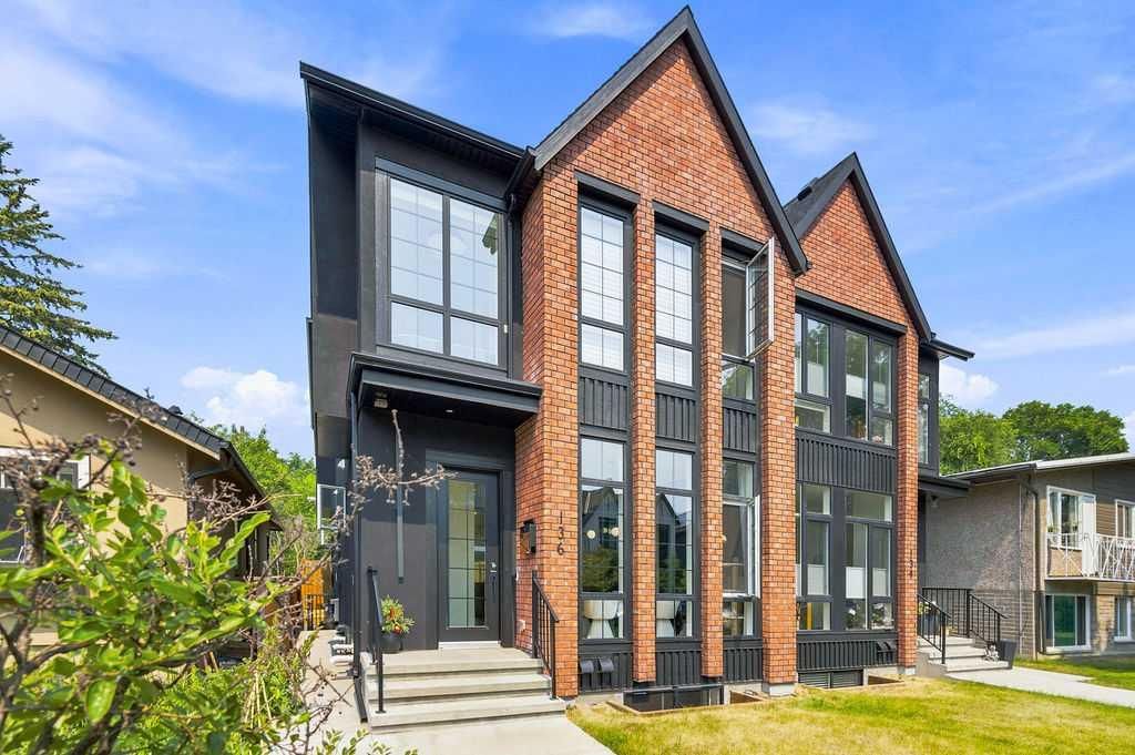 136 10 Avenue NW, Calgary — main listing photo