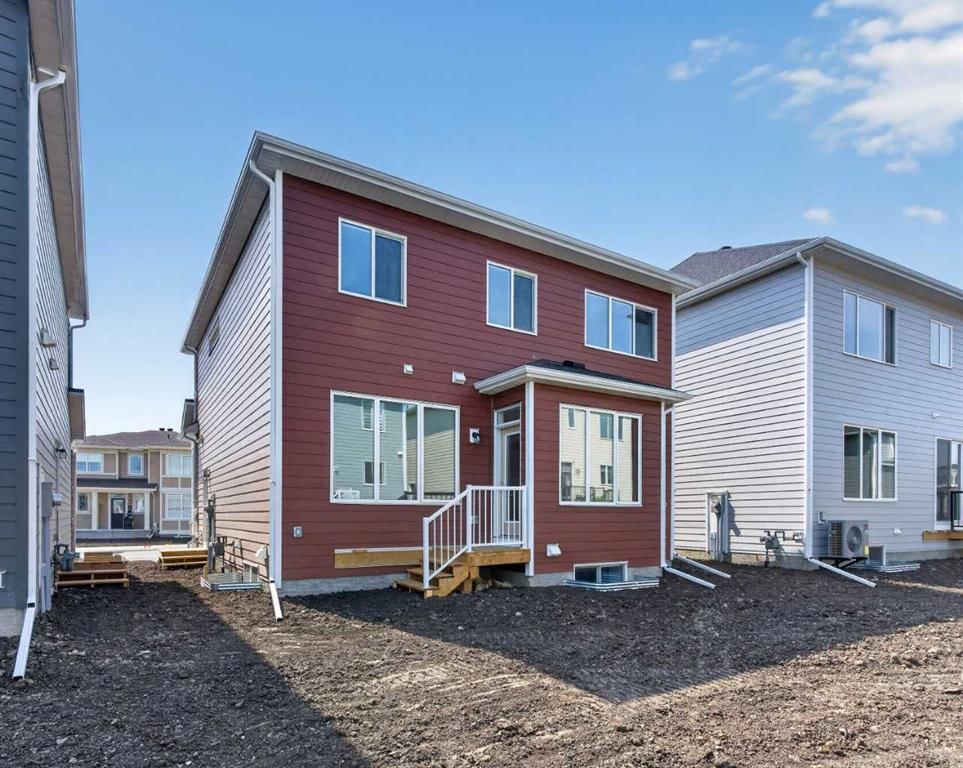 110 Yorkstone Villas SW, Calgary — photo 4 of 49