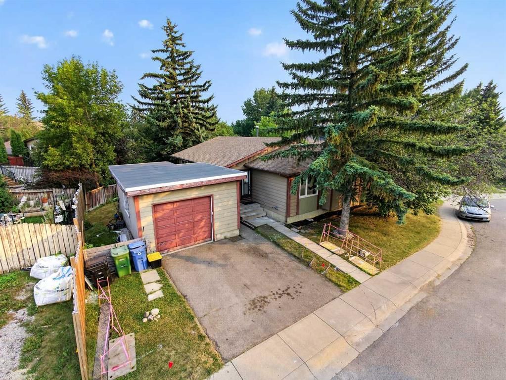 207 Deer Ridge Way SE, Calgary — photo 2 of 50