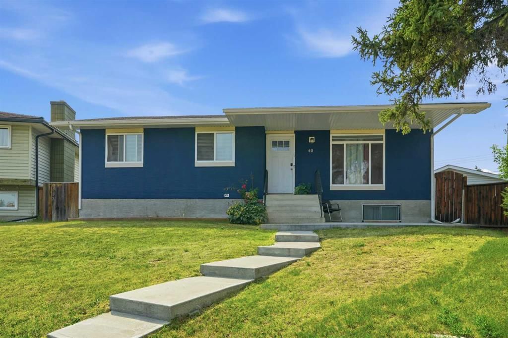 40 Penworth Place SE, Calgary — main listing photo