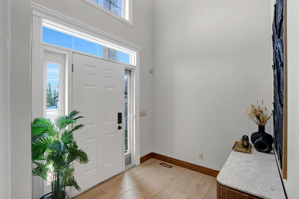 45 Sherwood View NW, Calgary — photo 3 of 44