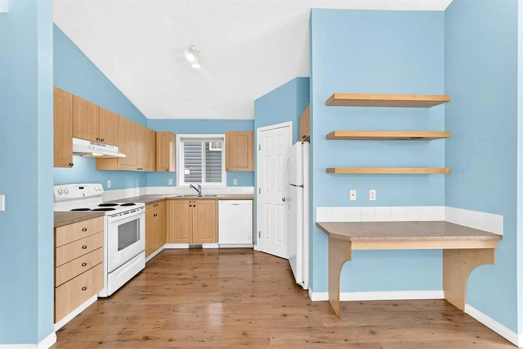 76 Coville Close NE, Calgary — photo 4 of 50