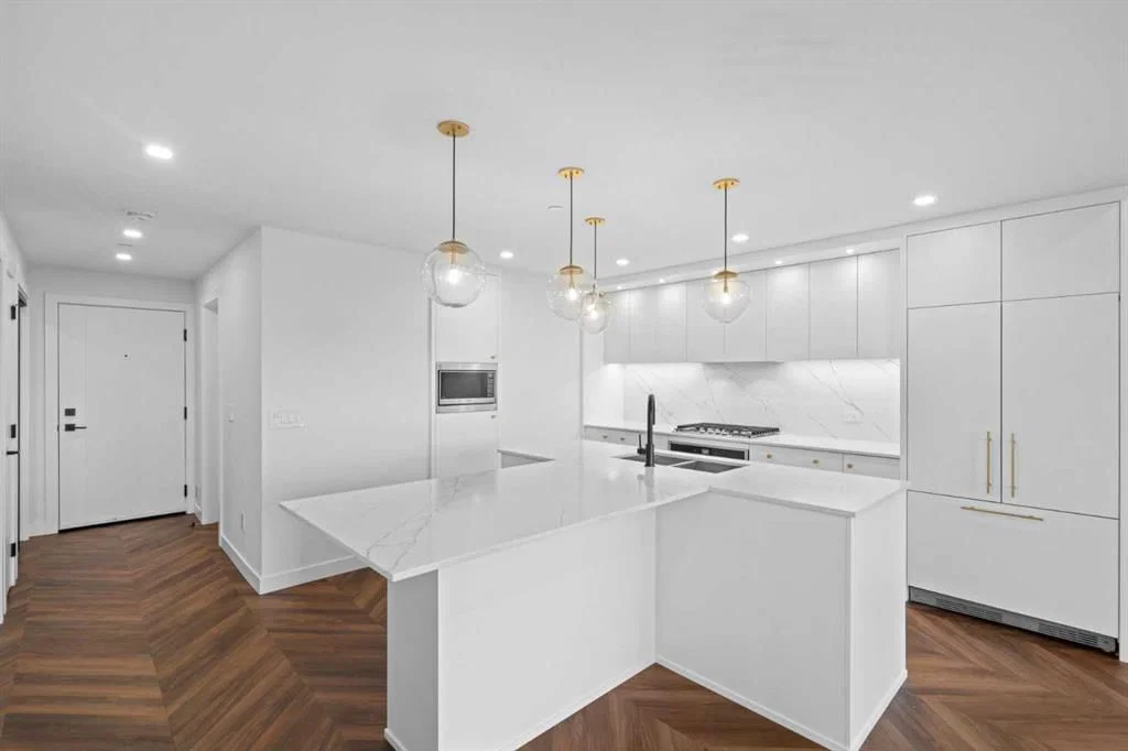 215, 8445 Broadcast Avenue SW, Calgary — main listing photo