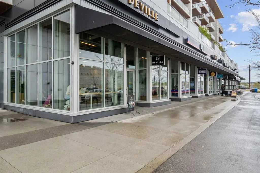 215, 8445 Broadcast Avenue SW, Calgary — photo 4 of 32