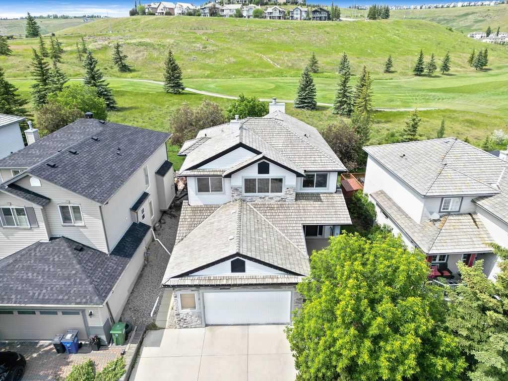 31 Gleneagles Terrace, Cochrane — photo 4 of 47