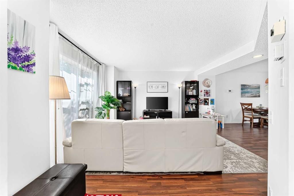 53 Tuscany Springs Heights NW, Calgary — photo 5 of 44