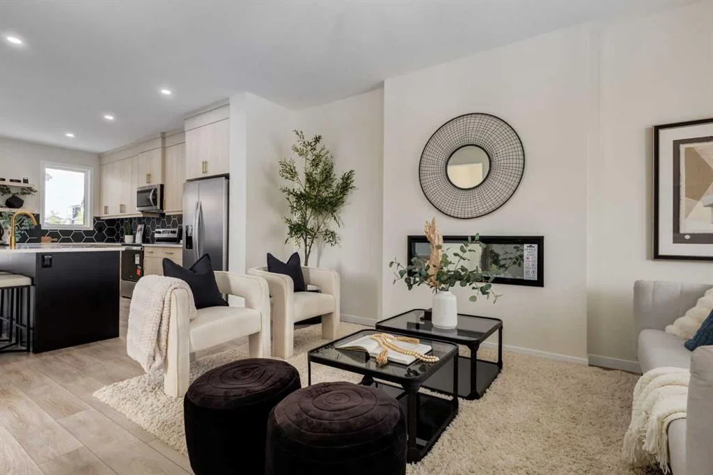 88 Bluerock Terrace SW, Calgary — photo 4 of 50