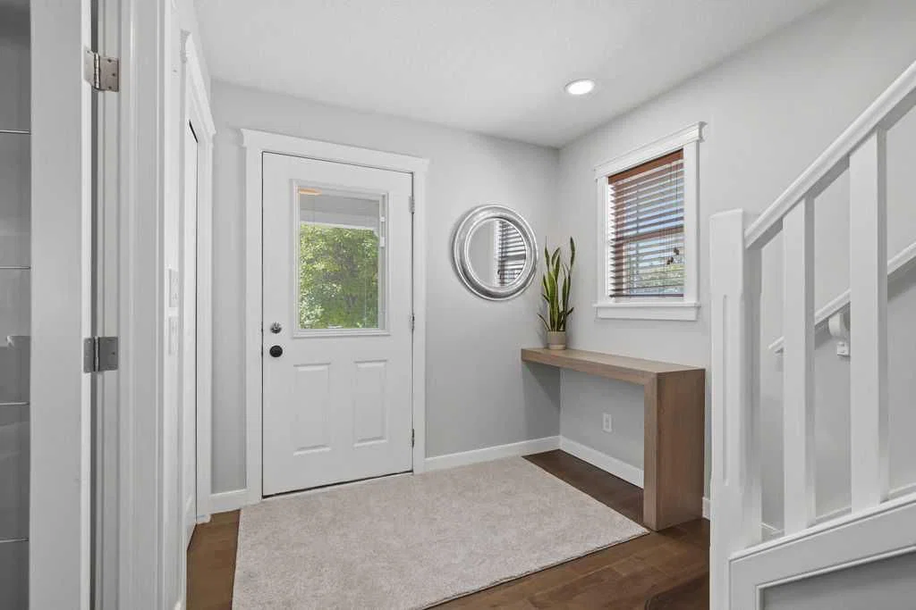 87 Couture Crescent SW, Calgary — photo 4 of 49