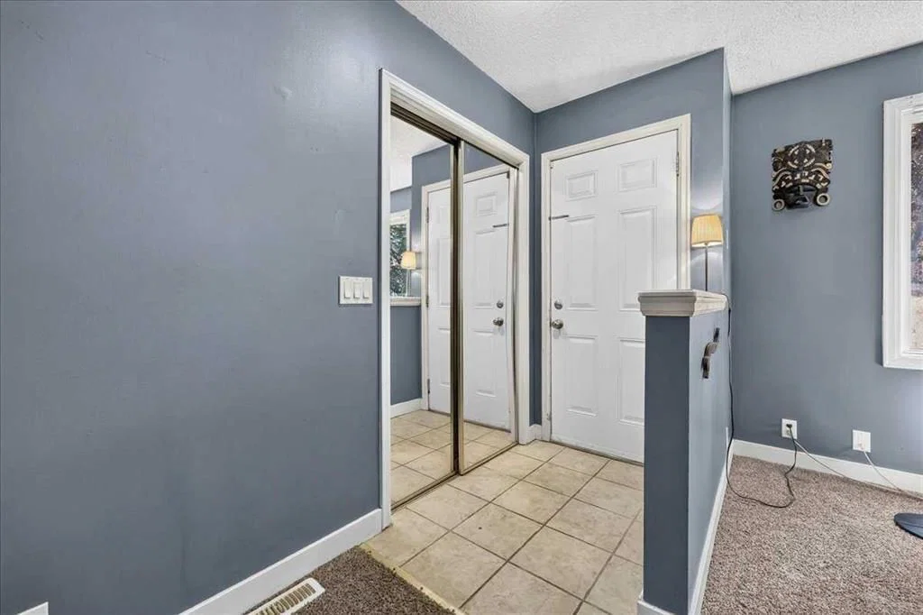 136 Templeview Place NE, Calgary — photo 5 of 39