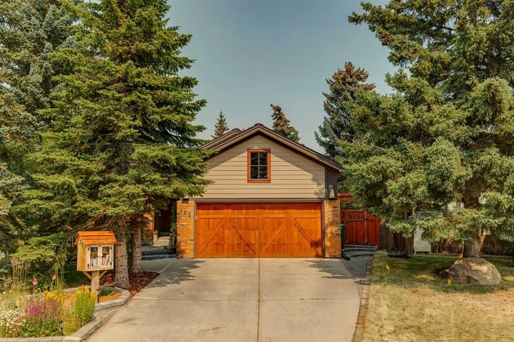 127 Ranchridge Court NW, Calgary — photo 2 of 50