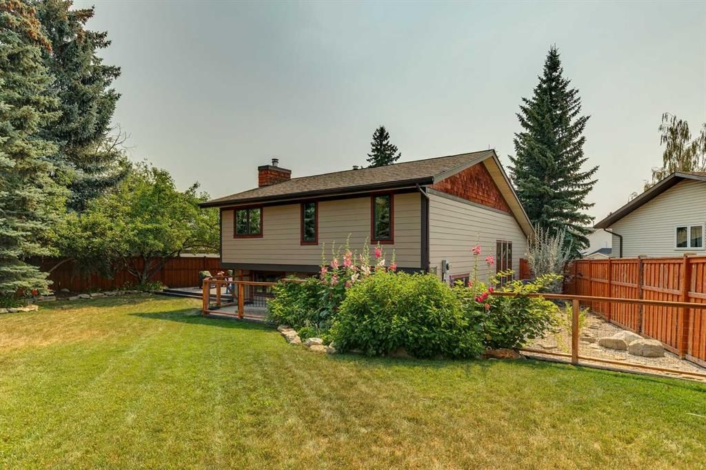 127 Ranchridge Court NW, Calgary — photo 5 of 50