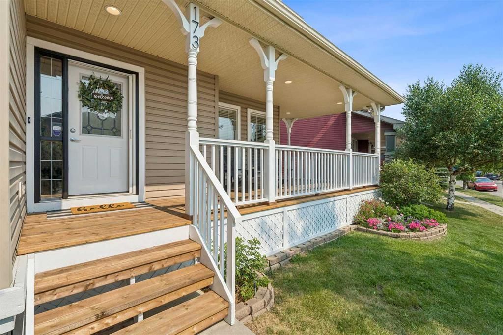 173 Prestwick Estate Way SE, Calgary — photo 2 of 34