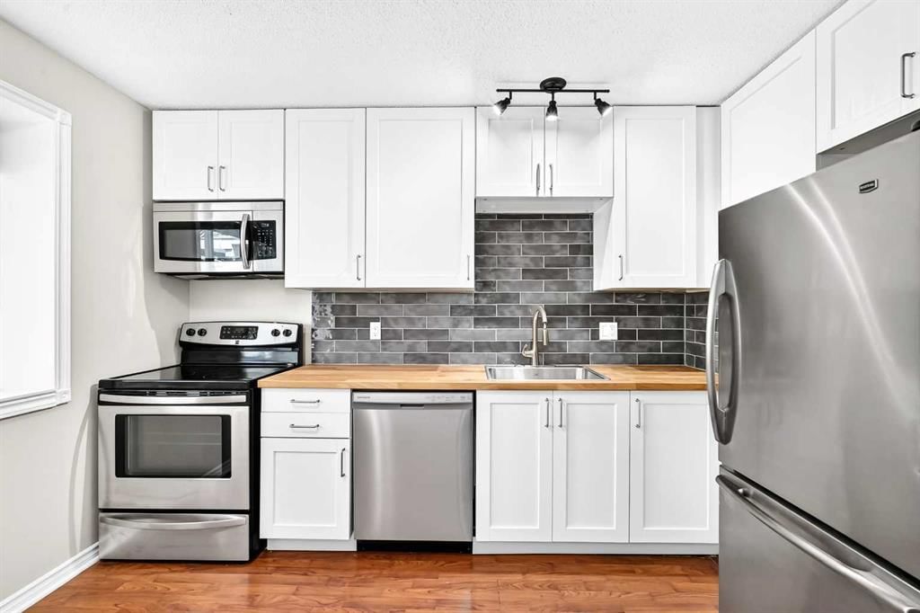 315 Georgian Villas NE, Calgary — photo 5 of 44