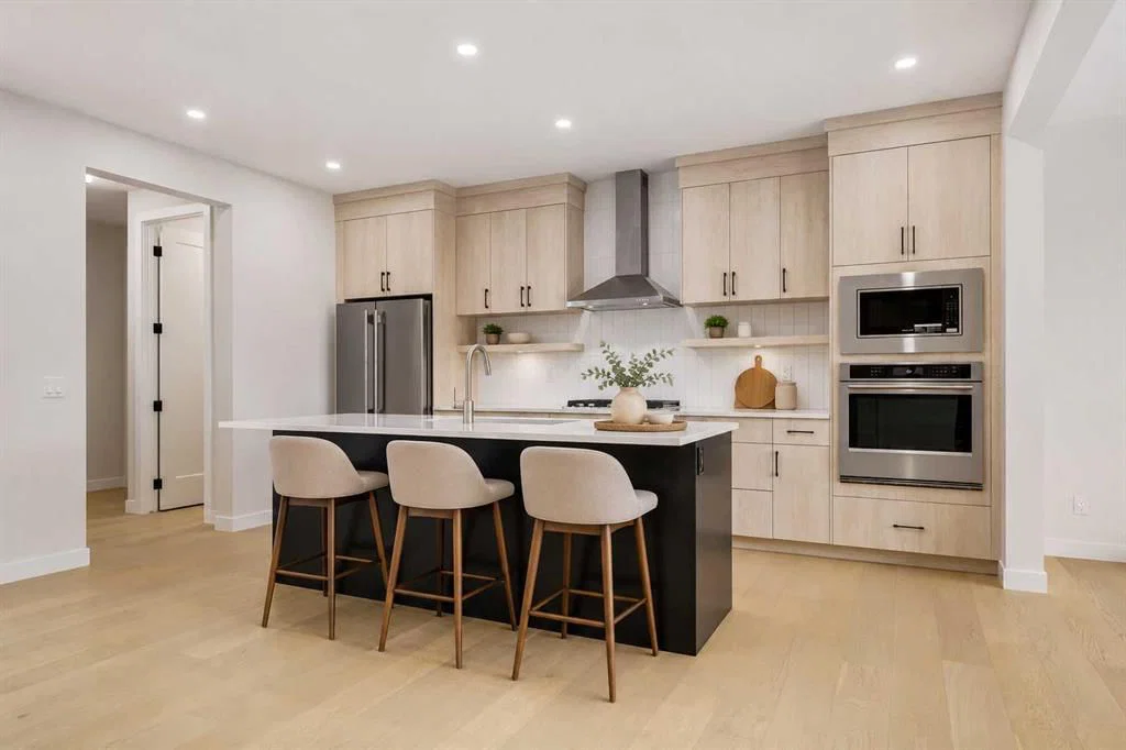15 Alpine Green SW, Calgary — photo 4 of 50