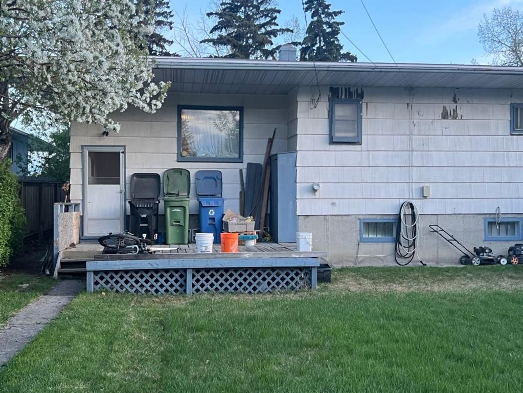 836 69 Avenue SW, Calgary — photo 2 of 26