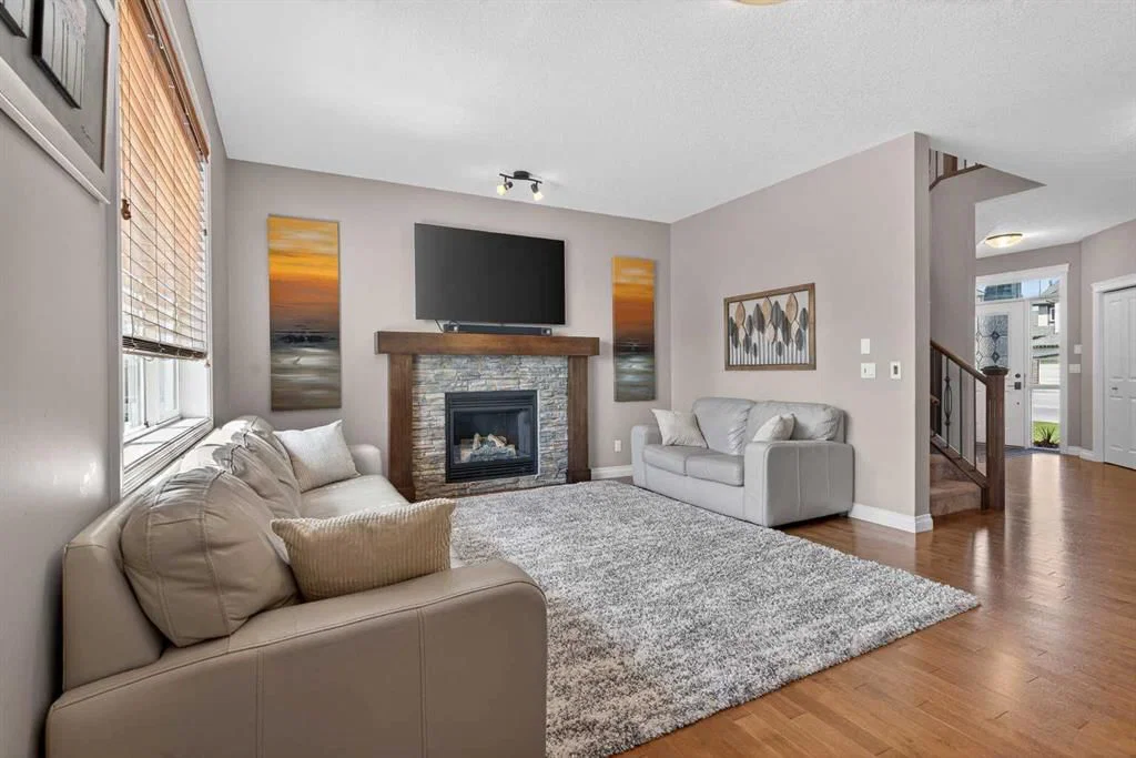 159 Sherwood Crescent NW, Calgary — photo 3 of 49