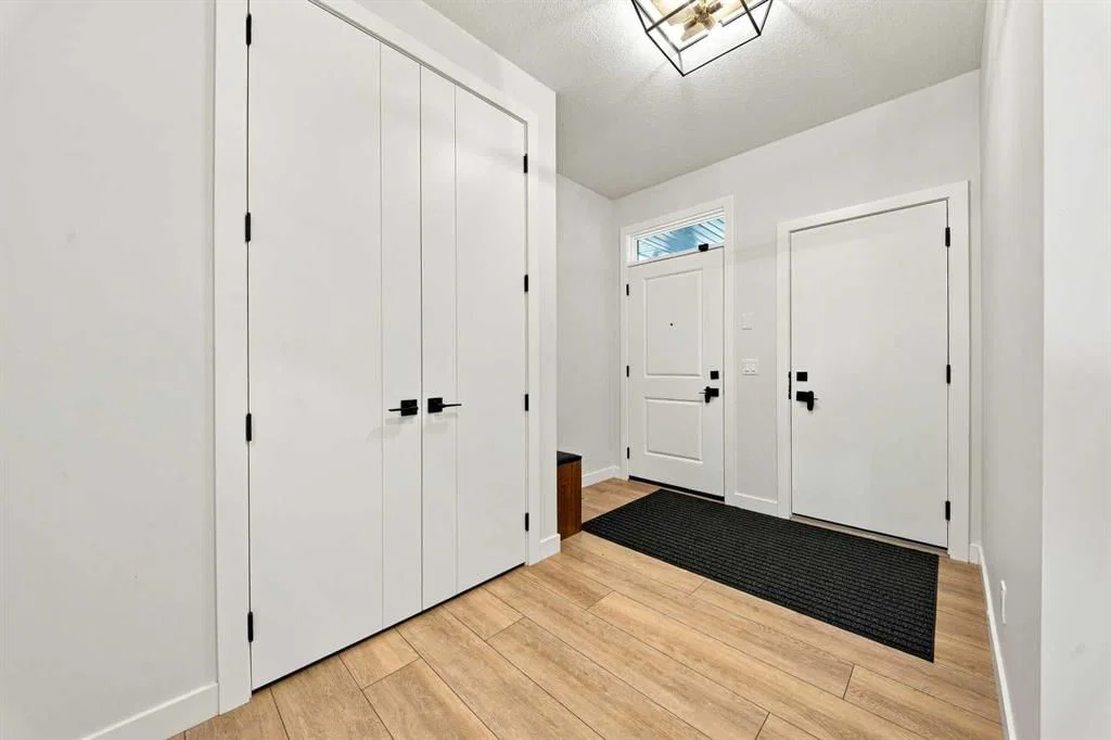 303 Cornerbrook Drive NE, Calgary — photo 2 of 46