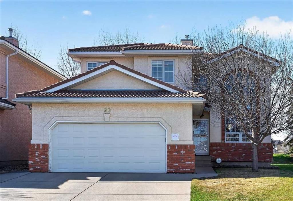 98 Hampstead Circle NW, Calgary — photo 2 of 45