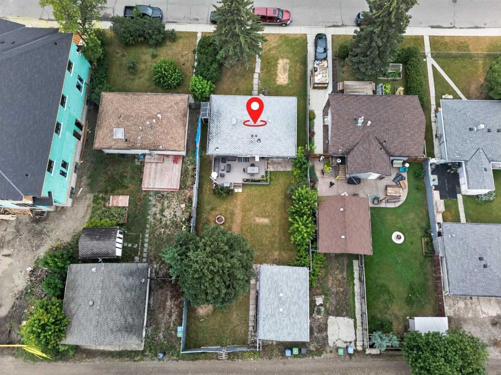 6324 Bowmont Crescent NW, Calgary — photo 3 of 45