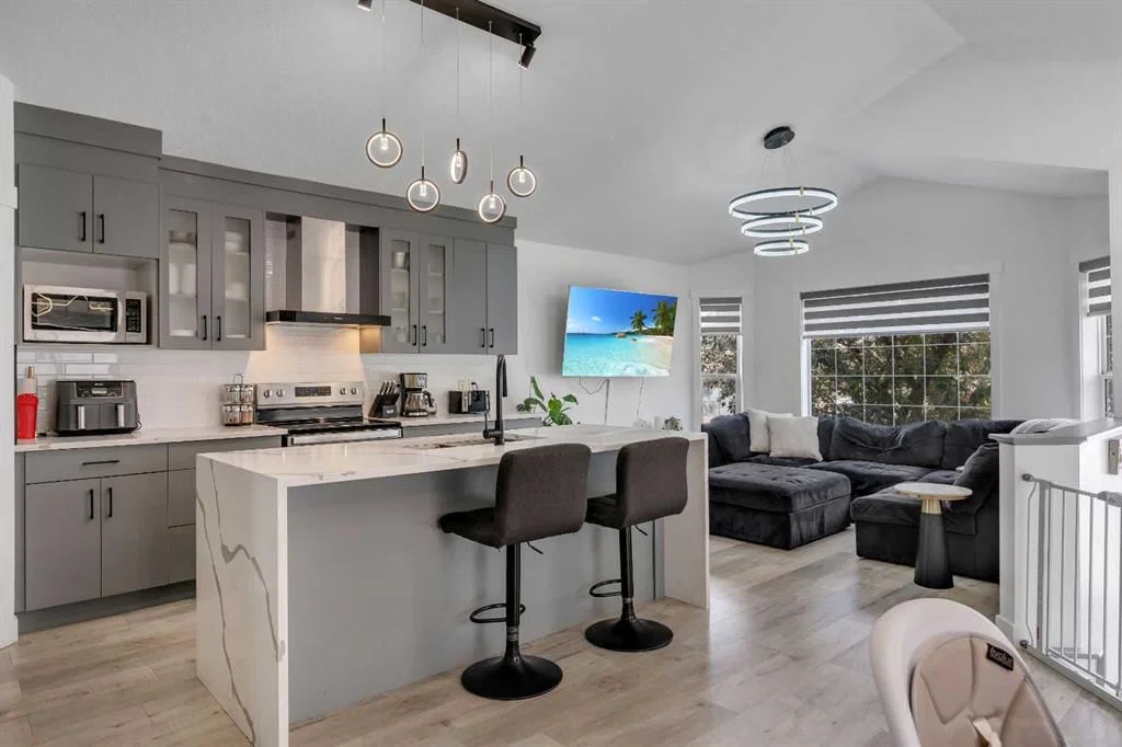 279 Covehaven View NE, Calgary — photo 5 of 44