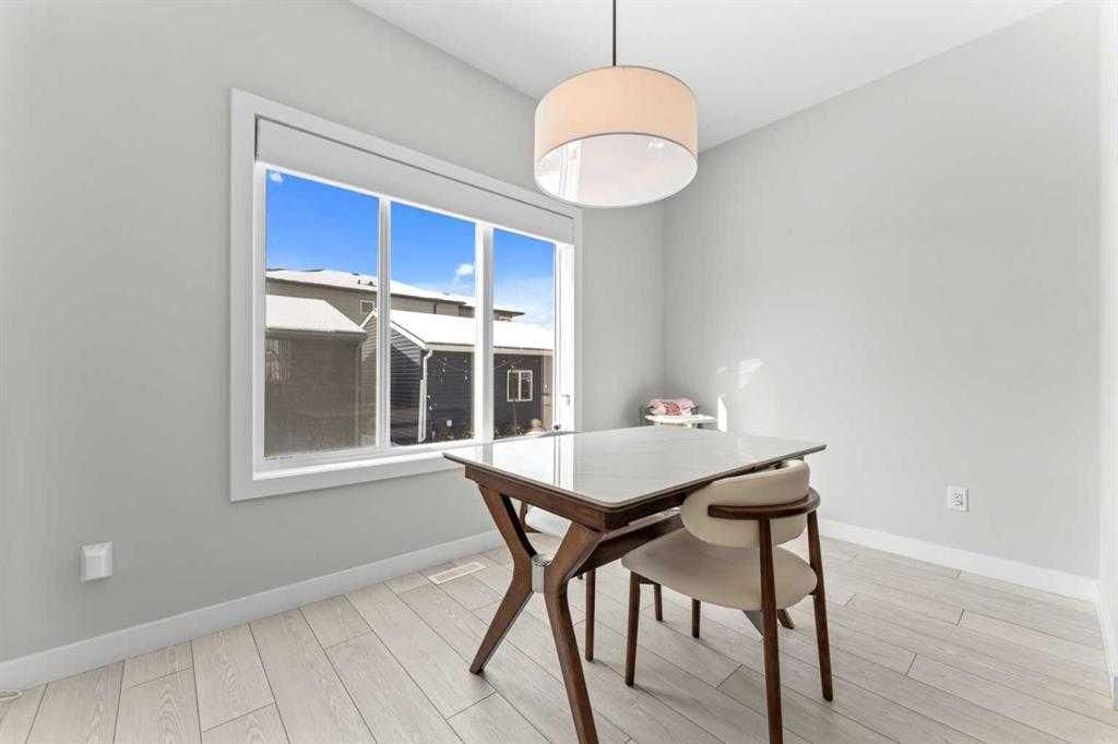 919 Walgrove Boulevard SE, Calgary — photo 4 of 21