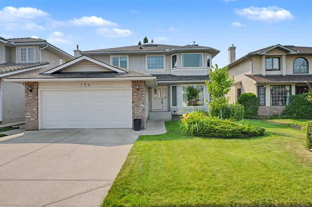 174 Woodpark Circle SW, Calgary — main listing photo