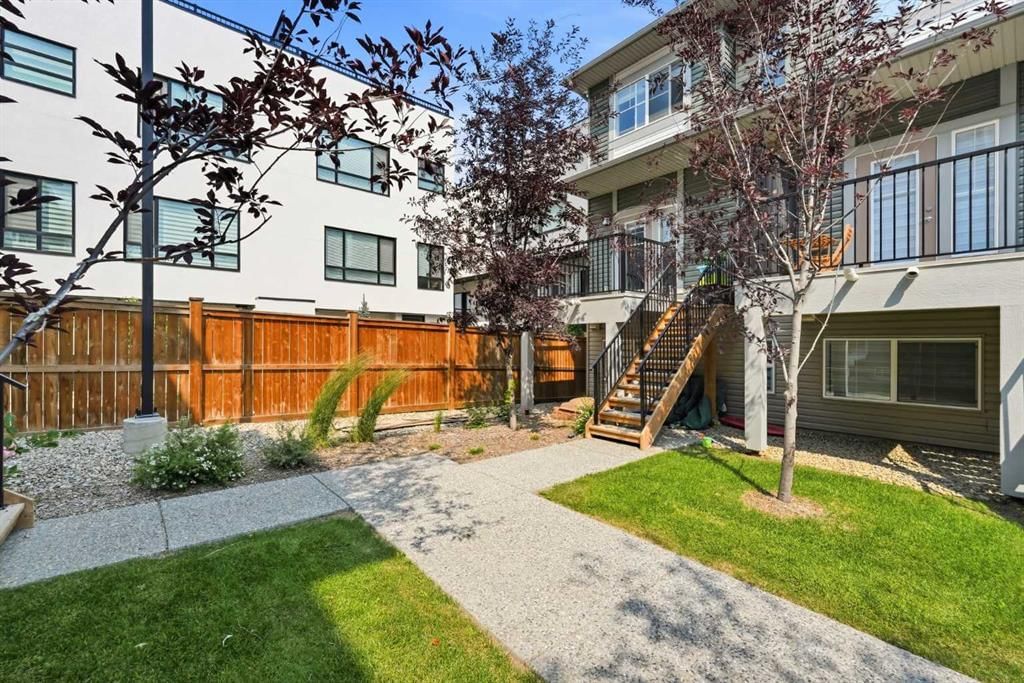 924 Sage Hill Grove NW, Calgary — photo 2 of 30